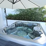 Apartment Deluxe On The Marbella