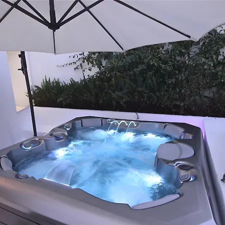 Appartement Deluxe On The Marbella