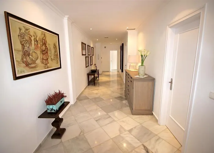 Deluxe On The Marbella