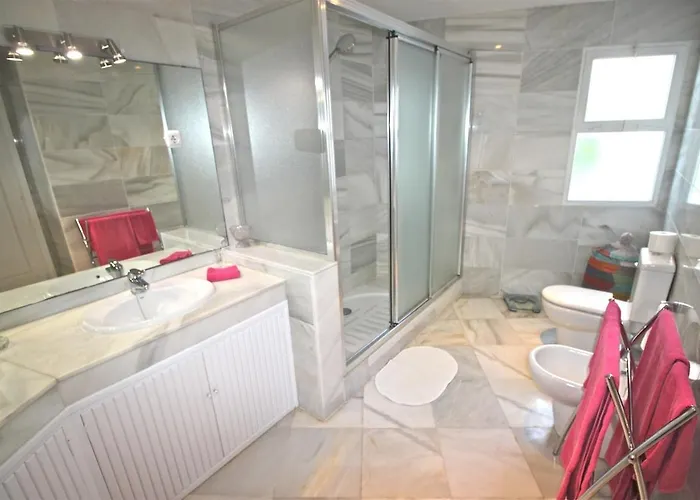 Deluxe On The Marbella